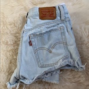 Levi shorts